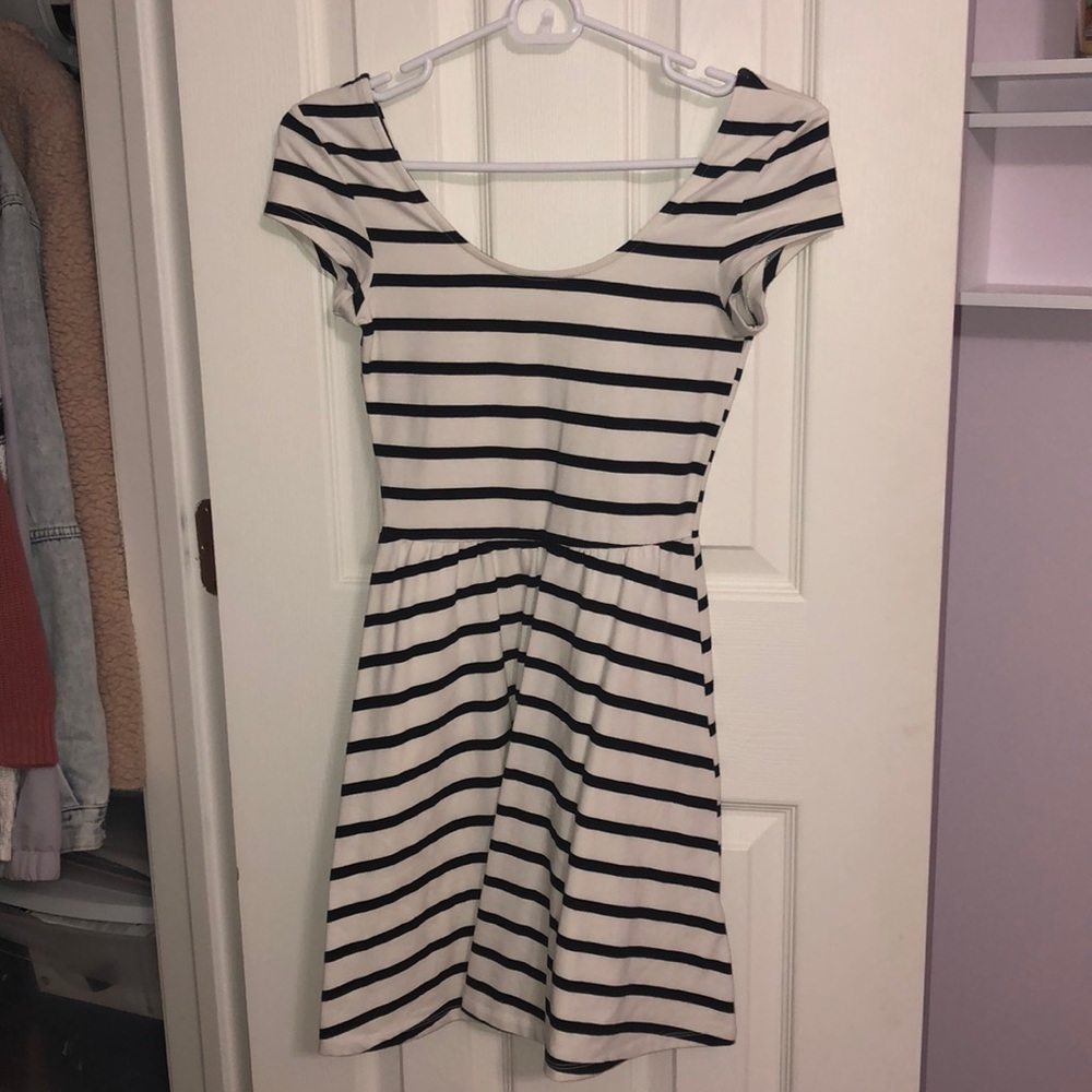 Women’s dress